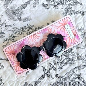 NWT Btween Flower Sunglasses, Kids